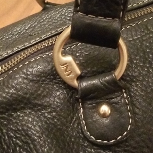 Jones New York small barrel leather purse - Picture 4 of 7